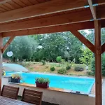 L'ecrin Des Favaud Penzion 3*